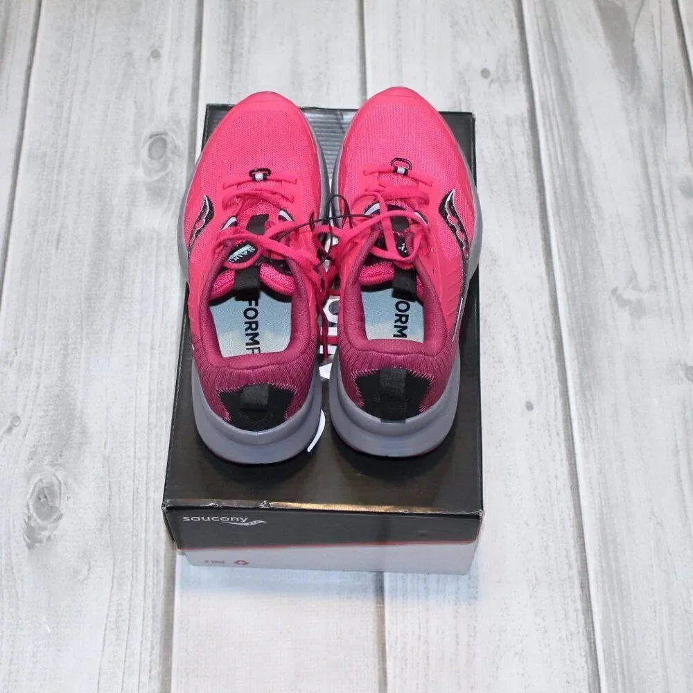NEW Saucony Women's Blaze Pink Trail Running Hiking Neutral Shoes Size 9